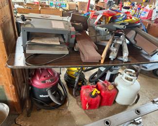 GAS CANS, SHOP VAC AND SHOP SMITH ACCESSORIES 