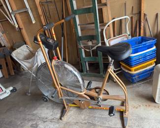 SCHWINN AIR-DYNE BIKE 