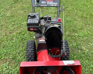 TORO SNOWBLOWER