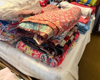 VINTAGE QUILTS
