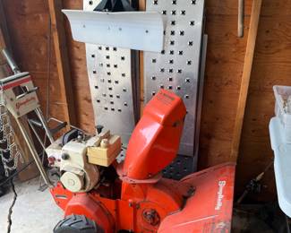 SIMPLICITY SNOWBLOWER & HEAVY DUTY RAMPS