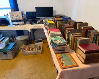 LOTS OF VINTAGE BOOKS