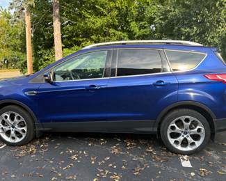 2013 FORD ESCAPE, 107,500 MILES (MORE PICTURES BELOW)