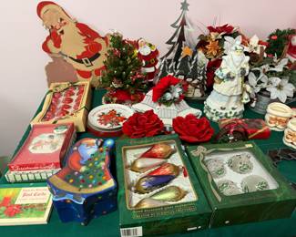 HOLIDAY DECOR