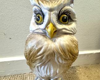Vintage Ceramic Owl Figurine with Large Eyes – Hand-Painted Pottery Bird Sculpture