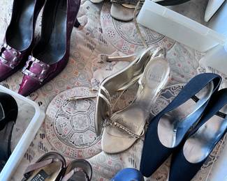 assorted size 7 1/2 women's pumps