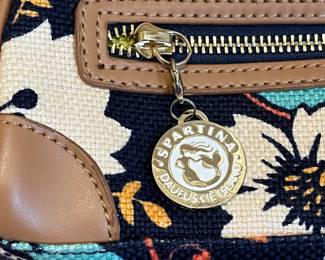 K28 - $25. Rare Spartina 449 Navy Floral Lillie Wristlet Linen Lining. Measures 8.5" x 2" x 5". 