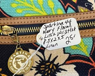 K28 - $25. Rare Spartina 449 Navy Floral Lillie Wristlet Linen Lining. Measures 8.5" x 2" x 5". 