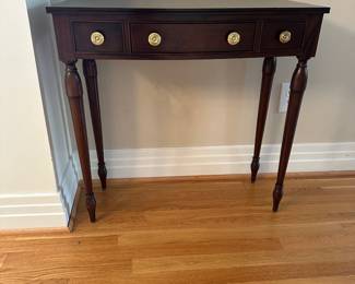 L4 - $65. Madison Square Furniture Elegant Mahogany Reproduction. Measures 30" x 11" x 29" tall.  