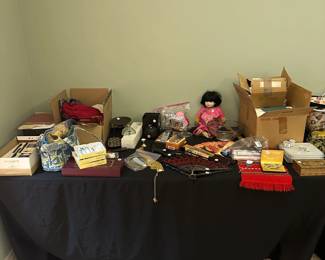 OVERVIEW! There are LOTS of items in this house that are under $20 and not photographed individually. Come and browse!