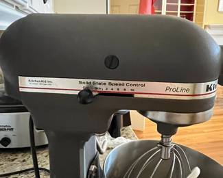 K19 - $150. KitchenAid ProLine Stand Mixer. Model # KSM5PSGR. Motor Sounds Strong. Lift head (not tilt)