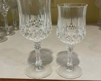 K16 - $25. Cristal D'Arques Longchamps Wine Glasses. 25 Pieces. 