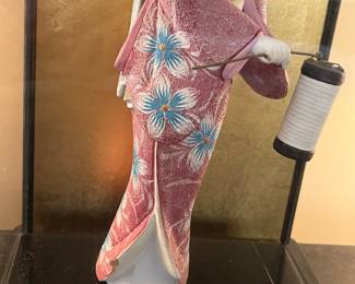 L39 - $40. Vintage Japanese Hakata Doll in Glass Case. Measures 11.5" x 9.5" x 18" tall. 