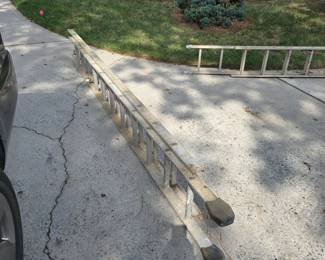 G27 - $100. 20' Extension ladder