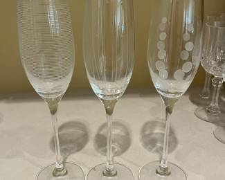 K17 - $45. 1990's Mikasa Cheers Etches Martini and Champagne. 11 pieces