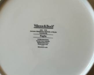 L43 - $550. Villeroy & Boch Foglia China Set.