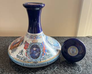 L47 - $40. Nautical Ship's Decanter for Pusser's Rum. Sealed. 