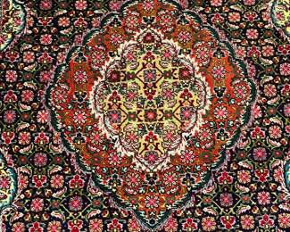 K1 - $225. Beautiful Small Area Rug. No tags / feels wool. Measures 39" x 57". 