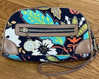 K28 - $25. Rare Spartina 449 Navy Floral Lillie Wristlet Linen Lining. Measures 8.5" x 2" x 5". 