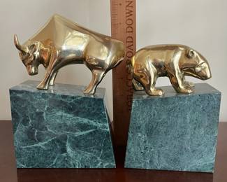 L32 - $30 PAIR. Vintage - Brass and Marble Bull and Bear Bookends. Measures 5" x 2.5" x 7.5" tall. 