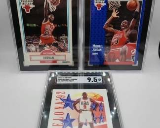 LOT OF MICHAEL JORDAN VINTAGE CARDS ALL 9.5 GRADE