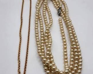 VINTAGE VICTORIAN STYLE JEWERLY