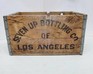Vtg 7Up Wooden Soda Crate