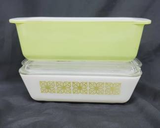 Vintage Pyrex Baking Dishes