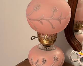 Vintage “Gone with the Wind” pink parlor lamp
