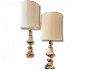 93 MidCenturyStiffelLargeCrmeBrassTableLampswShades