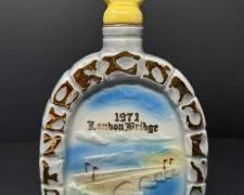 67 Vintage1971LondonBridgeJimBeamWhiskeyDecanter