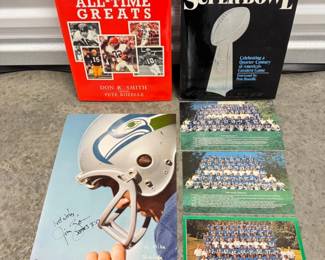 139 SeattleSeahawksMemorabiliaLotSignedPosterNFLBooksCards