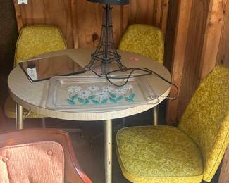 Brody dining set 