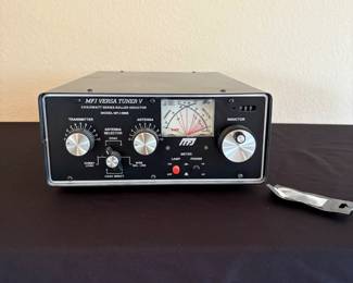 MFJ-969 Deluxe Versa Tuner II