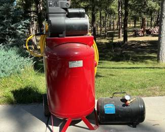 Coleman 27 Gallon Compressor