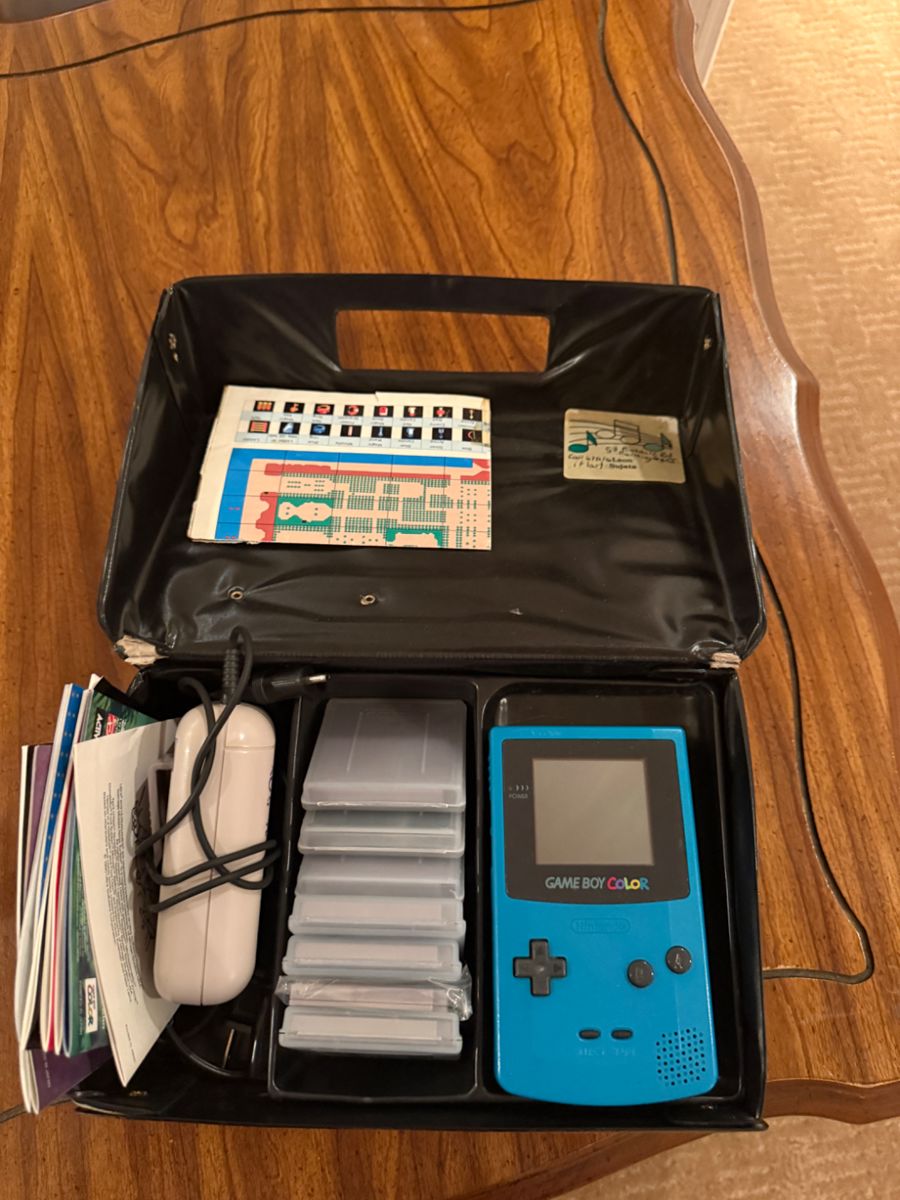 Nintendo Gameboy teal blue