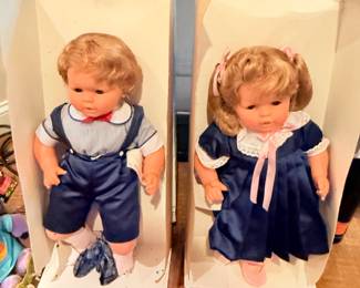 Next 24 pics are dolls