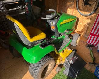 John Deere Ride On Mower