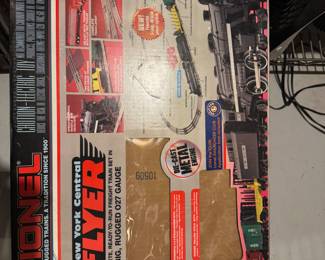 Lionel Flyer Train Set - New condition