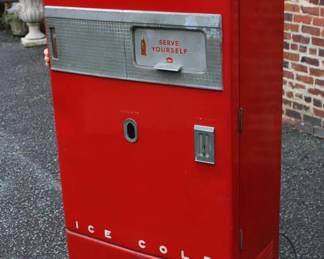 1940's Vintage Coca-Cola Vending Machine The Vendo V-83 64" x 33" x 20"       