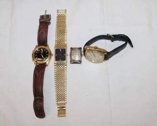 Group of 4 Men's Watches to include Vintage Gruen very thin no ban, Wittnauer black dial with diamonds at 12 - 3- 6 - 9, Benrus with date window at 3 o'clock, Seiko alarm chronograph, all except Wittnauer are running at time of listing