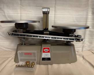 Ohaus Balance Scale