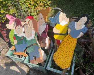 Handmade Snow White & Seven Dwarfs for Lawn