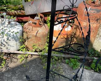 Infinity Plant Stand