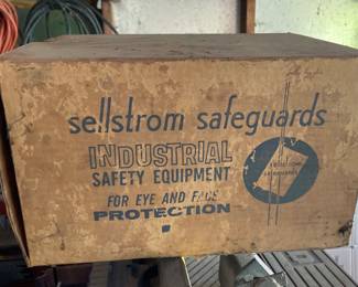 New Welding Helmet Vintage Box