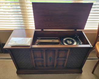 Fisher Record Player with Storage and Manual 