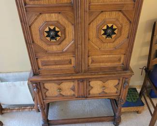 Beautiful Cabinet- Perfect for Storing Bottles and Glassware