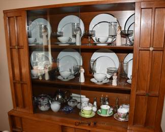 094Dining Room Furniture