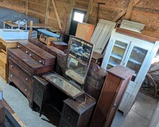 Estate Sale Photo 21B