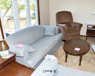 087Living Room